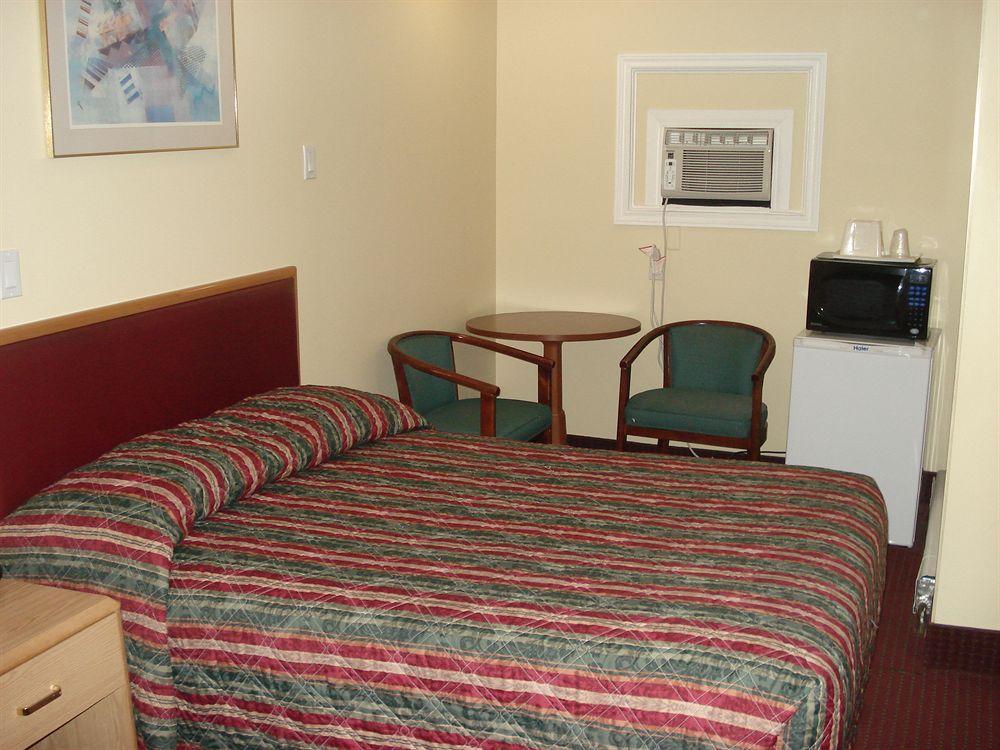 Lincoln Motel Sturgeon Falls Luaran gambar
