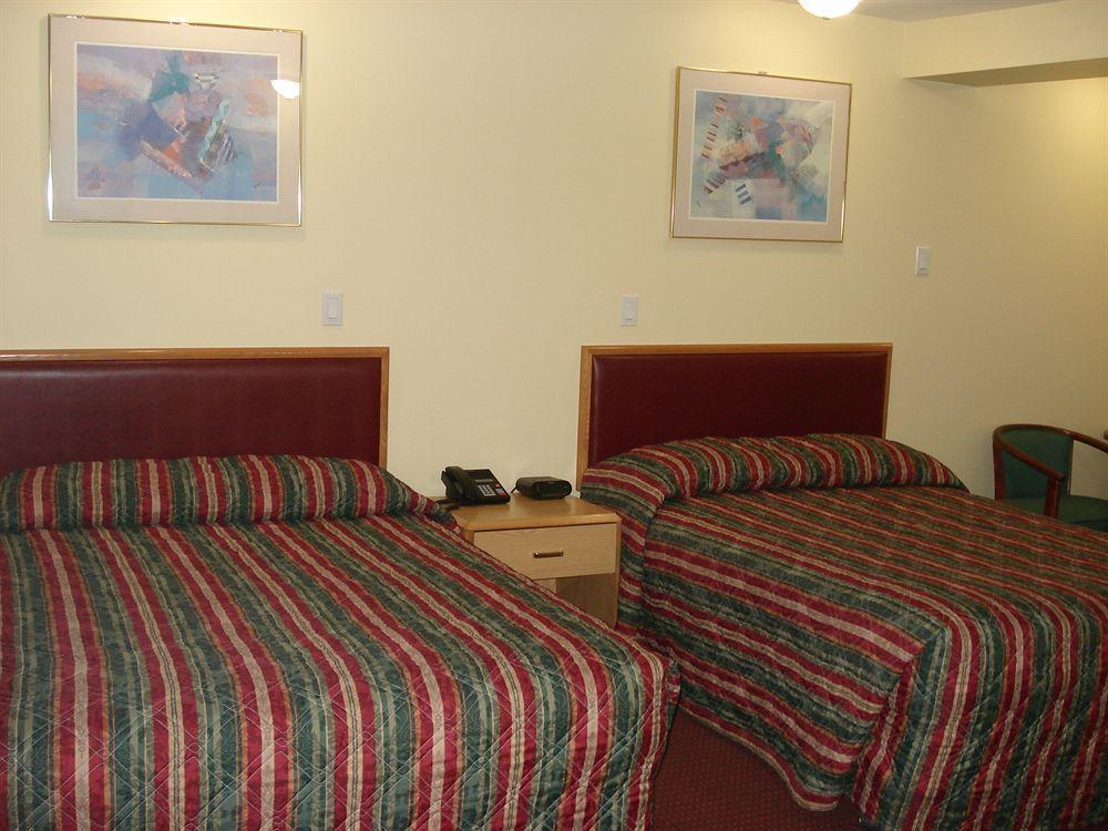 Lincoln Motel Sturgeon Falls Luaran gambar