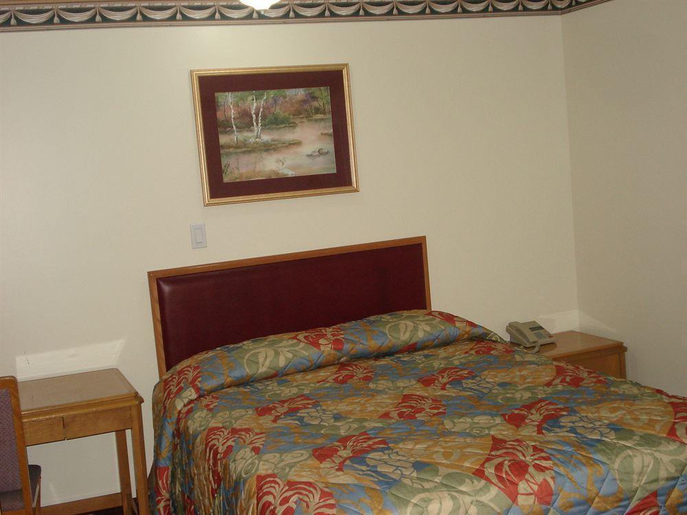 Lincoln Motel Sturgeon Falls Luaran gambar