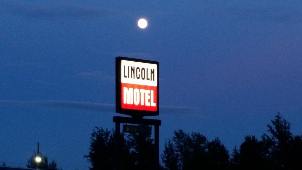 Lincoln Motel Sturgeon Falls Luaran gambar