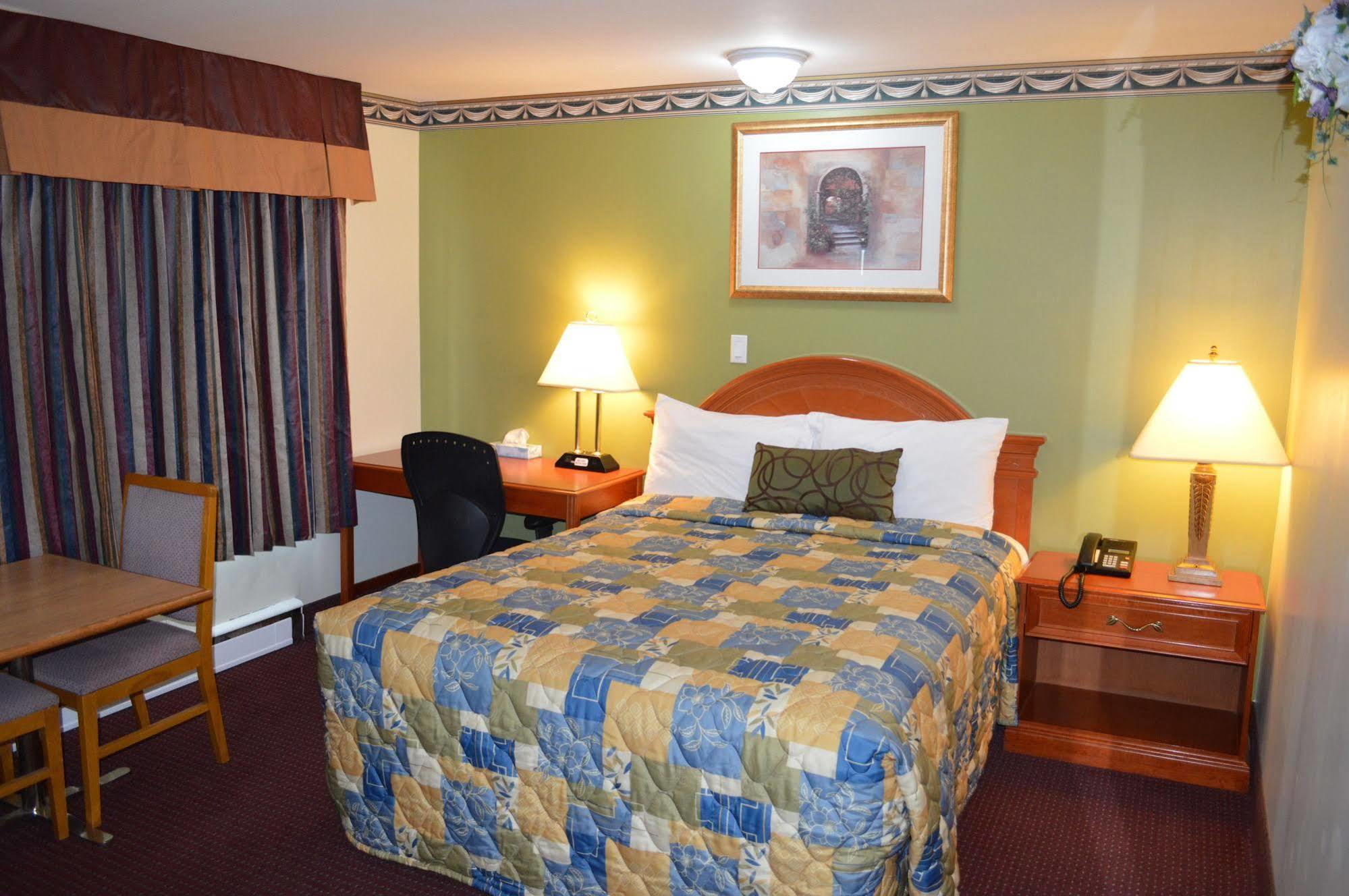 Lincoln Motel Sturgeon Falls Luaran gambar