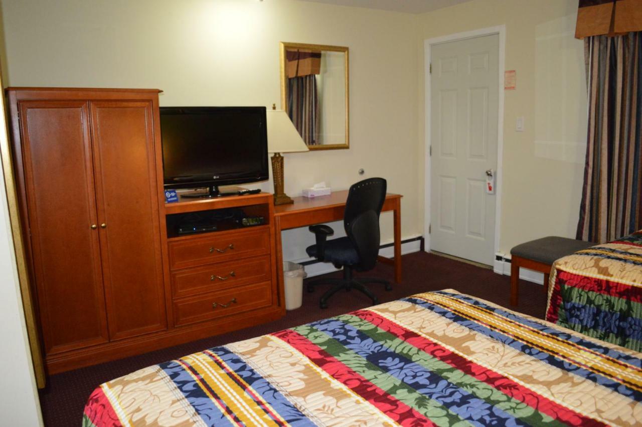Lincoln Motel Sturgeon Falls Luaran gambar