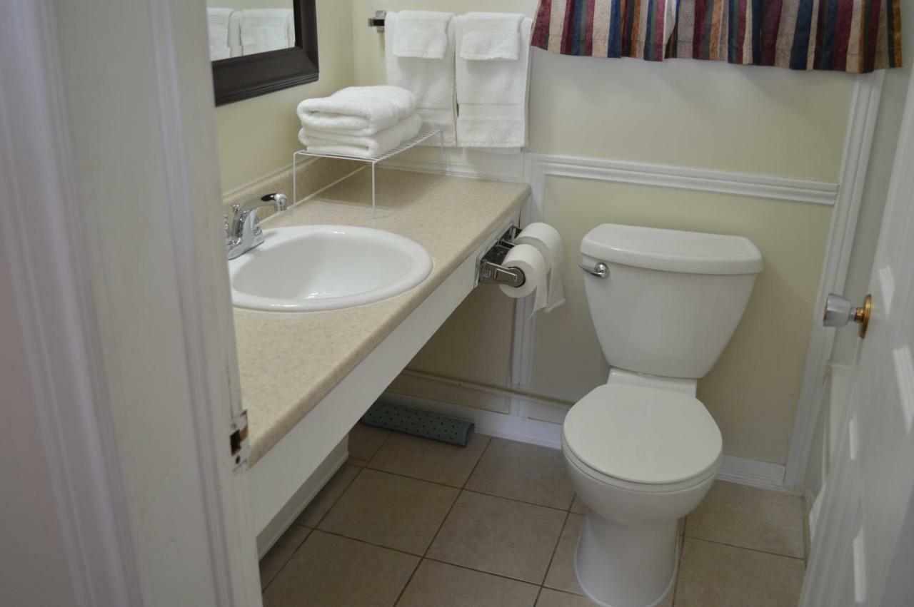 Lincoln Motel Sturgeon Falls Luaran gambar